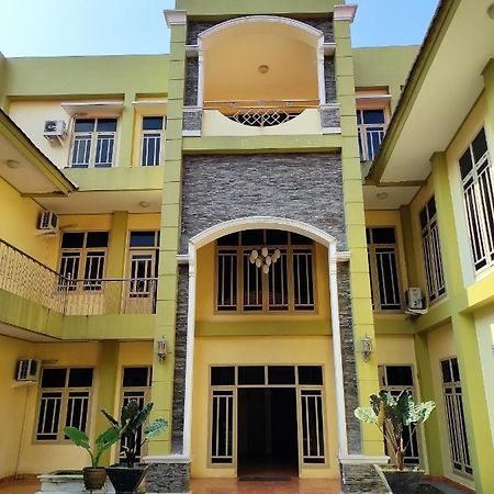 Hotel Randik Sekayu Luaran gambar