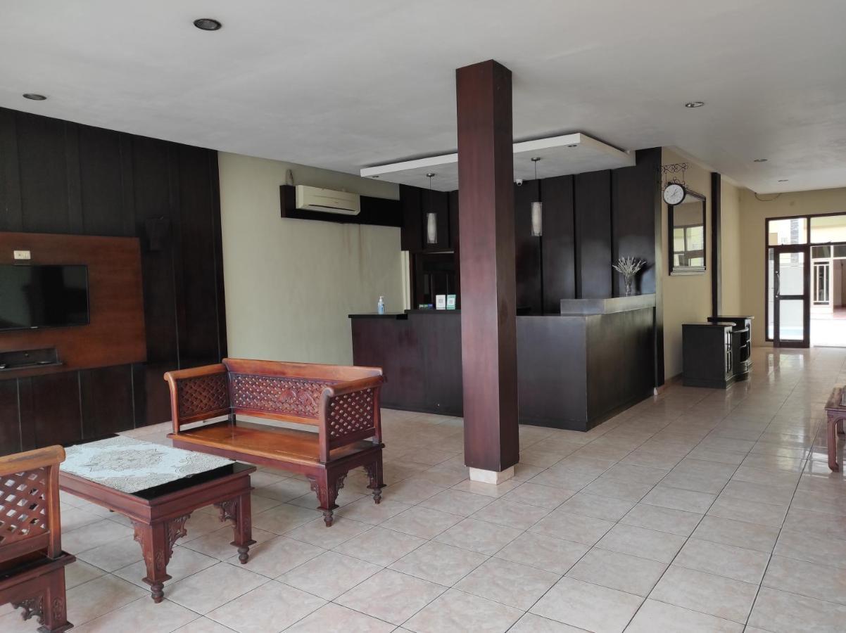 Hotel Randik Sekayu Luaran gambar