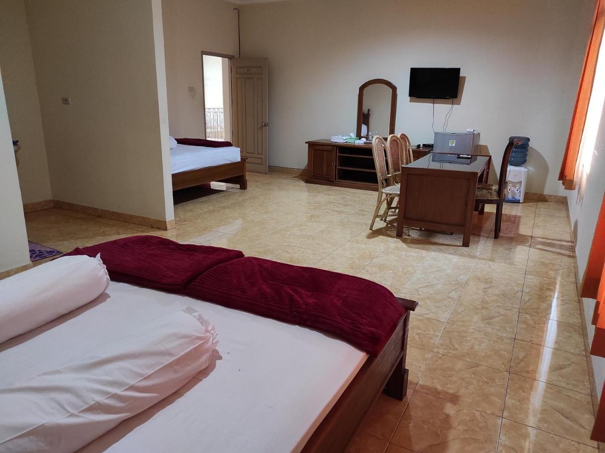 Hotel Randik Sekayu Luaran gambar